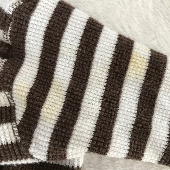 Brown & White Button up pj's🤎🤍 - Picture 4 of 6